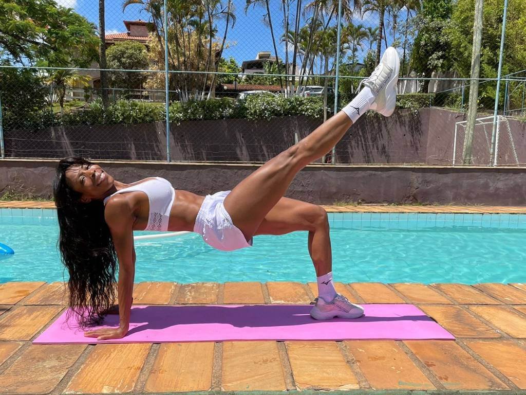 prevenção de lesões durante o treino Exercício Ponte Levantamento de perna Lu Fitness
