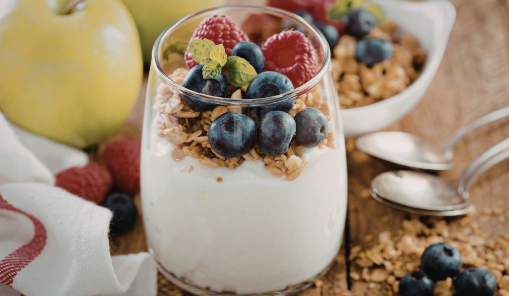 Frutas Vermelhas com Iogurte